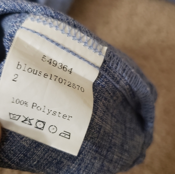 Bell sleeve denim look blouse - Picture 6 of 6